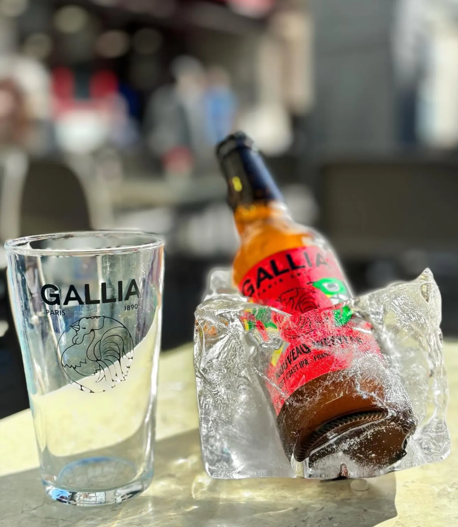 Bière servie au bar du Cristal, bar brasserie à Pau