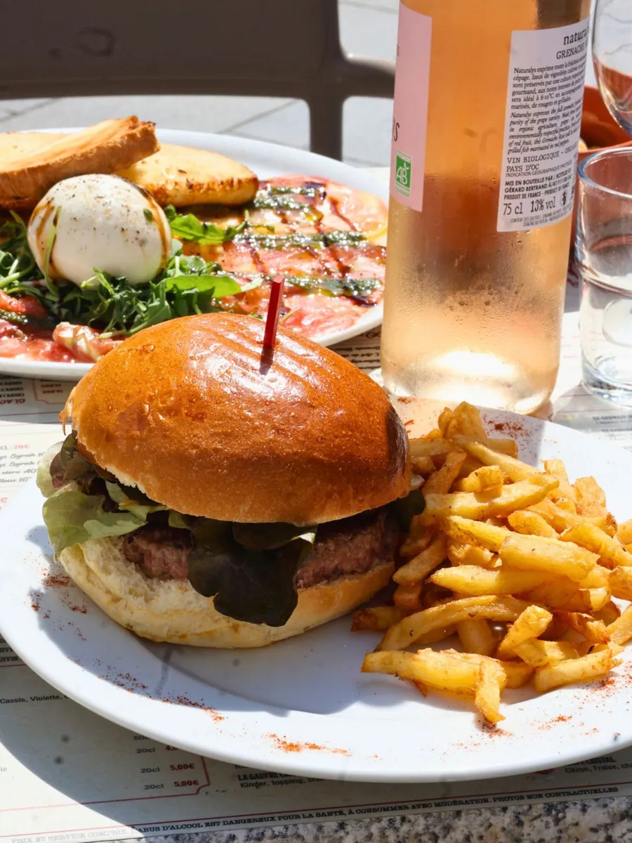 Le Cristal, bar brasserie à Pau, Le midi